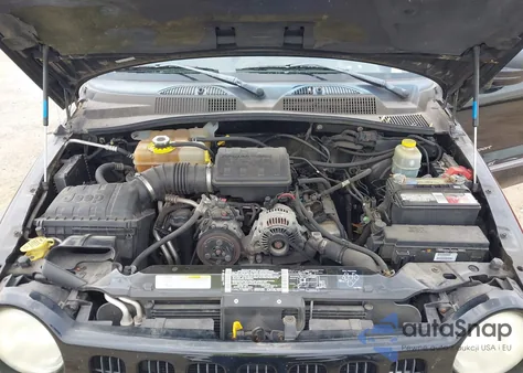 2002 Jeep Liberty Sport z USA, uszkodzony, nr VIN 1J4GL48K02W189746